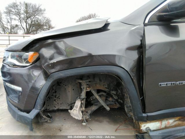 3C4NJDBB5JT359745 Jeep Compass Latitude