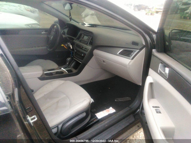 2015 HYUNDAI SONATA 2.4L SE VIN: 5NPE24AF5FH000646