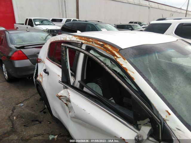 KNDPMCACXJ7454942 KIA Sportage Lx
