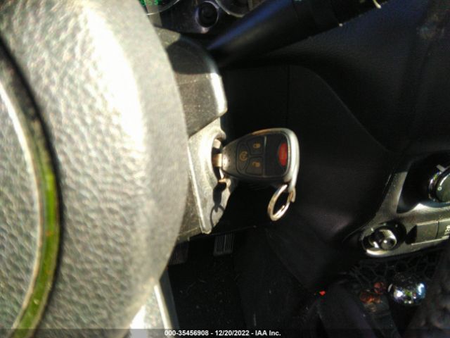 1C4BJWEGXHL668221 Jeep Wrangler Unlimited Sahara