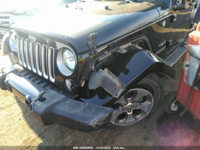 1C4BJWEGXHL668221 Jeep Wrangler Unlimited Sahara