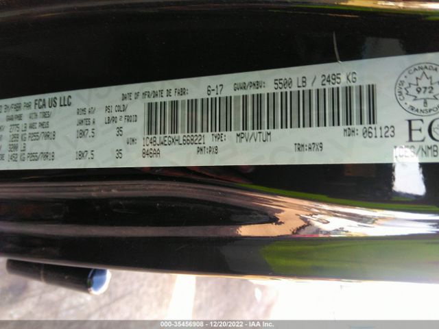 1C4BJWEGXHL668221 Jeep Wrangler Unlimited Sahara