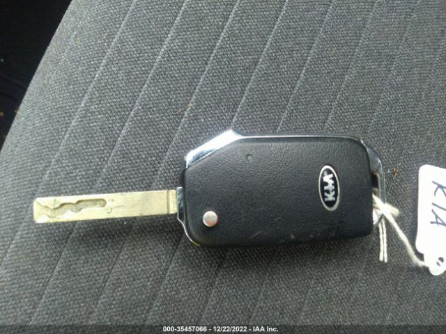 KNDEUCAA3M7177352 KIA Seltos