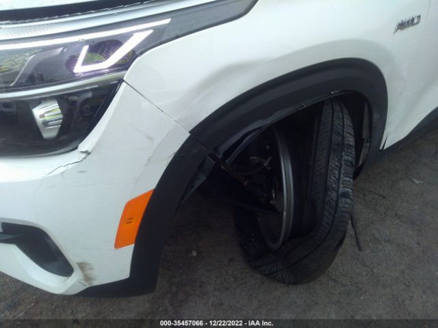 KNDEUCAA3M7177352 KIA Seltos