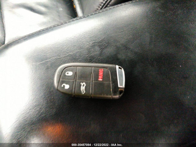 Chrysler 300 2014 2C3CCAAG1EH381001 Image 3