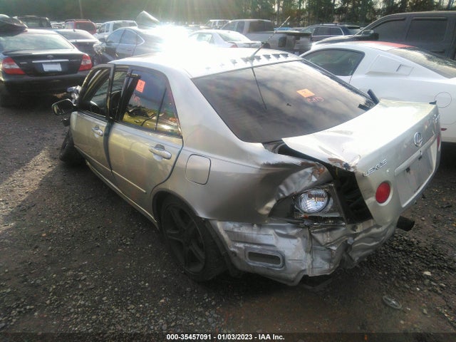 Lexus IS 300 2001 JTHBD182310021644 Image 4