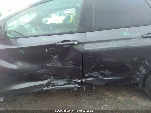 2016 Chrysler 200, VIN: 1C3CCCBB1GN138703