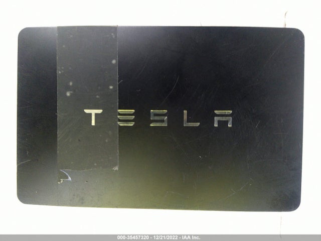 2022 Tesla Model X, VIN: 7SAXCDE50NF363699