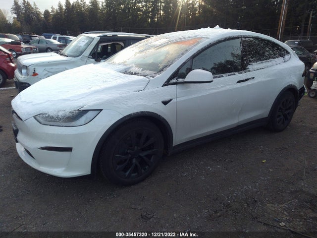 2022 Tesla Model X, VIN: 7SAXCDE50NF363699