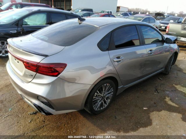 3KPF54AD6PE527353 KIA Forte Gt-line
