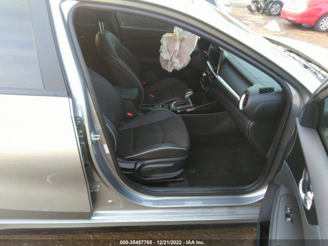 3KPF54AD6PE527353 KIA Forte Gt-line