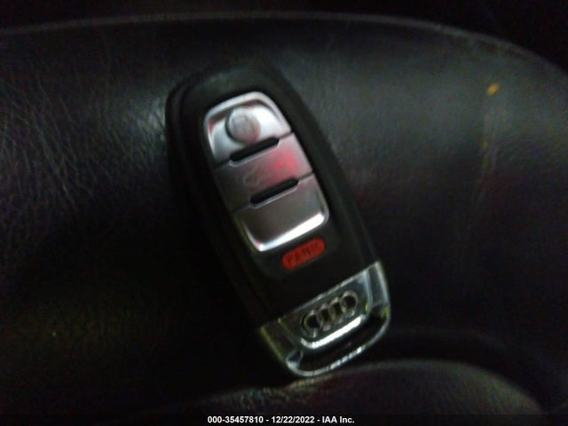2016 Audi A4, VIN: WAUBFAFL4GN014363