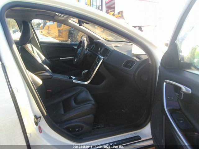 Volvo S60 T5 2013 YV1612FH1D2230618 Image 6