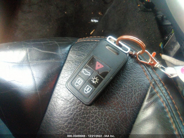 Volvo XC60 2010 YV4960DZ7A2063615 Image 3