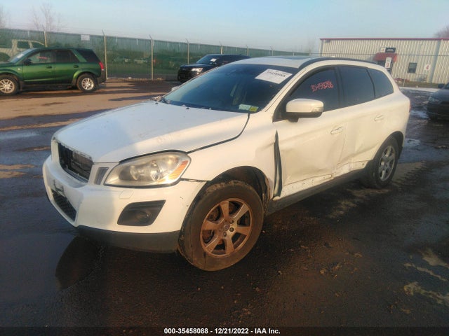 Volvo XC60 2010 YV4960DZ7A2063615 Image 2