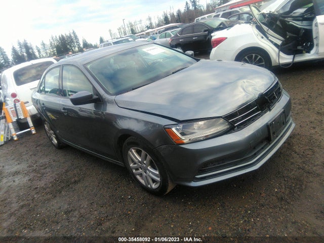 2018 Volkswagen Jetta, VIN: 3VW2B7AJXJM233916