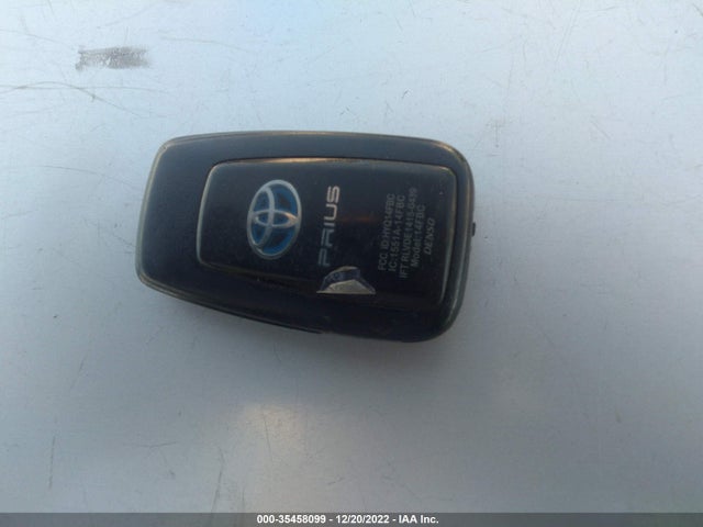 2018 Toyota Prius, VIN: JTDKBRFUXJ3065276
