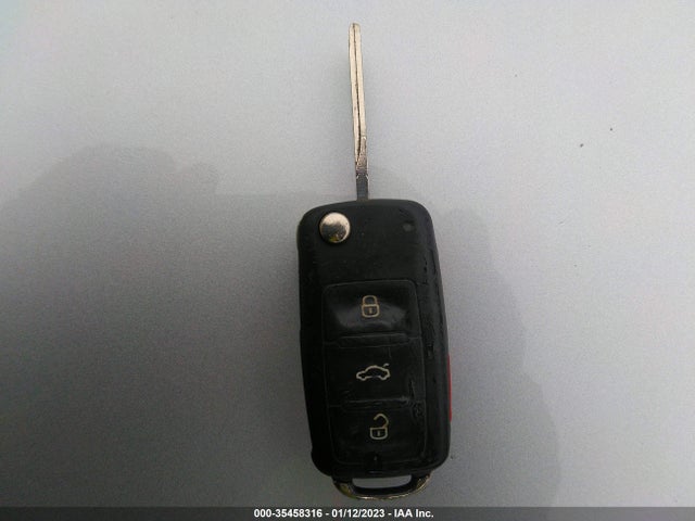 3VW267AJ9GM365112 Volkswagen Jetta Sedan 1.4t S