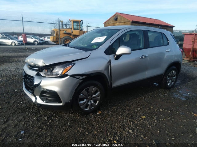 Chevrolet TRAX LS 2017 3GNCJKSB7HL267016 Image 2