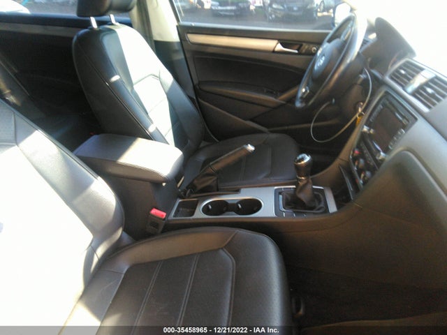 2015 Volkswagen Passat, VIN: 1VWBV7A39FC044966