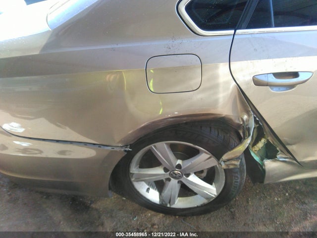 2015 Volkswagen Passat, VIN: 1VWBV7A39FC044966