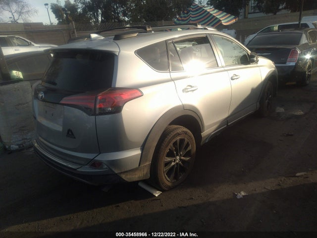 2018 Toyota RAV4, VIN: 2T3RFREV9JW798333