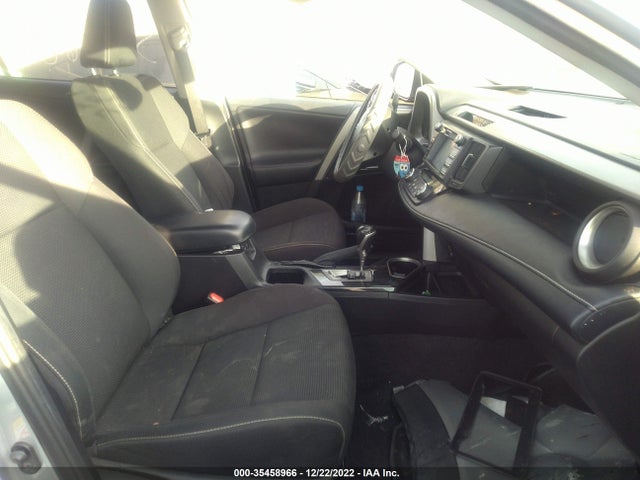 2018 Toyota RAV4, VIN: 2T3RFREV9JW798333