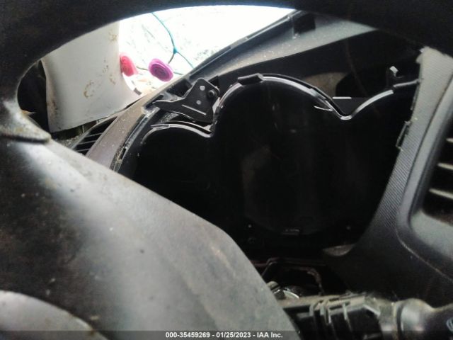 KNDJT2A20B7317813 KIA SOUL +