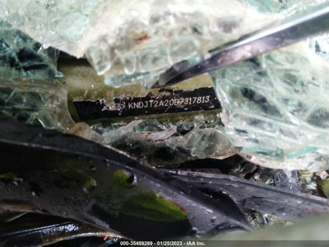 KNDJT2A20B7317813 KIA SOUL +
