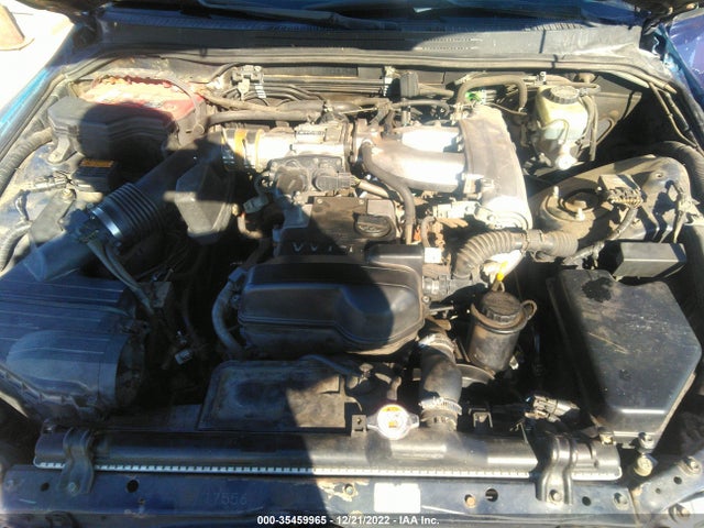 2001 LEXUS IS 300 VIN: JTHBD182310016251
