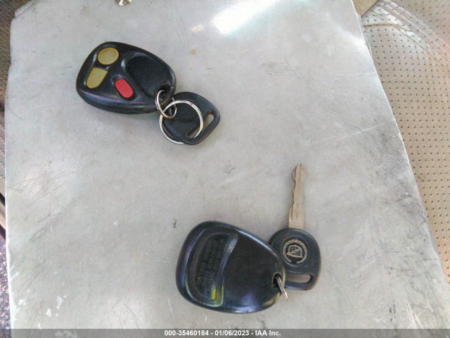 Cadillac Escalade 2002 1GYEC63T22R249432 Image 3
