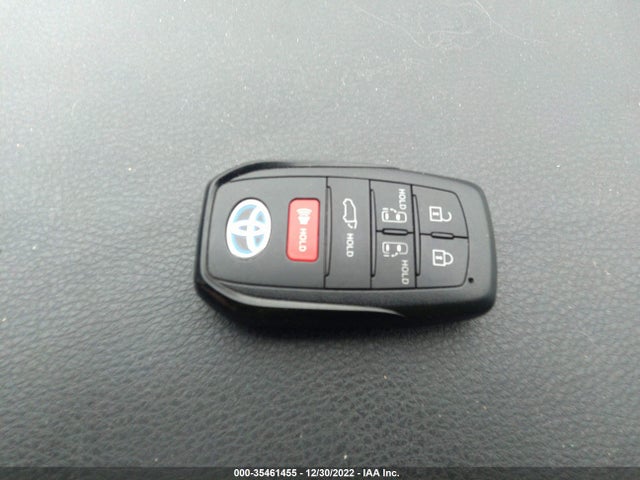 2021 Toyota Sienna, VIN: 5TDYRKEC6MS053246