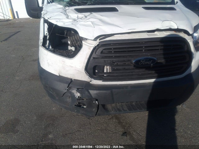 2018 Ford Transit, VIN: 1FTYR2CM1JKA51452