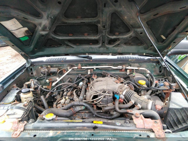 2002 NISSAN XTERRA XE VIN: 5N1ED28T52C597776