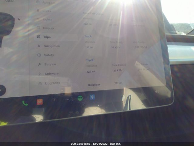 5YJ3E1EA7PF384652 Tesla MODEL 3