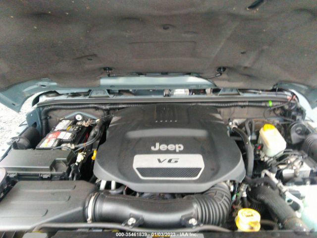 1C4BJWEG6EL272668 Jeep Wrangler Unlimited Sahara