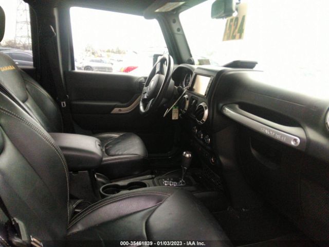 1C4BJWEG6EL272668 Jeep Wrangler Unlimited Sahara