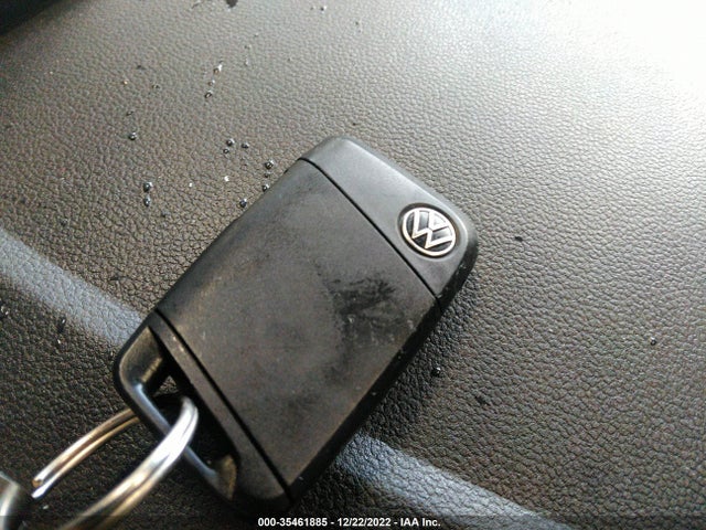 2022 Volkswagen Taos, VIN: 3VVLX7B29NM039630
