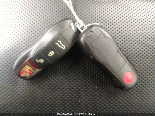 2016 Porsche Cayenne, VIN: WP1AB2A21GLA94391