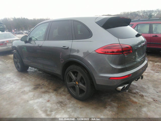 2016 Porsche Cayenne, VIN: WP1AB2A21GLA94391