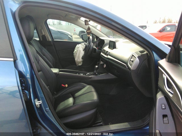 2017 Mazda 3, VIN: 3MZBN1L79HM147044