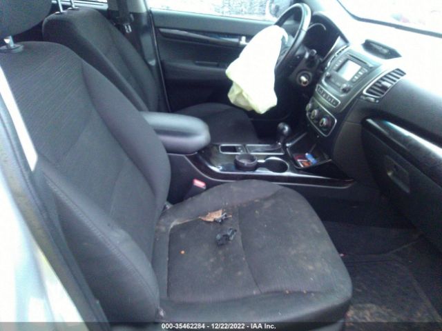 5XYKT3A66EG530690 KIA SORENTO LX