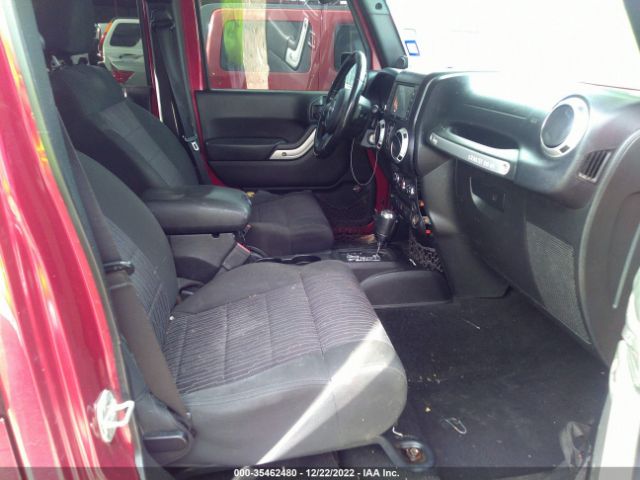 1C4BJWEG1CL132850 Jeep Wrangler Unlimited Sahara