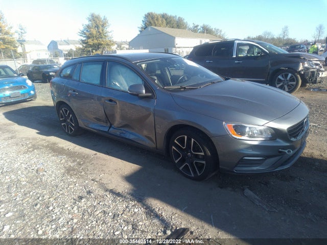 2018 Volvo V60, VIN: YV140MSLXJ2398088