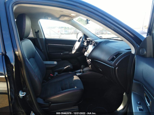 JA4AR3AW5JZ028138 Mitsubishi Outlander Sport Se 2.4