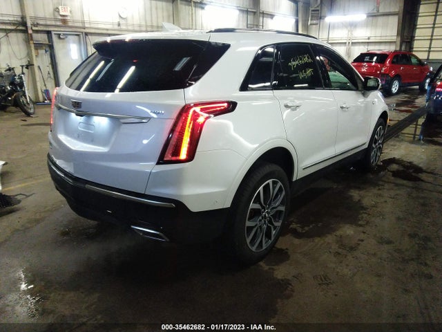2022 Cadillac XT5, VIN: 1GYKNHRS8NZ171119