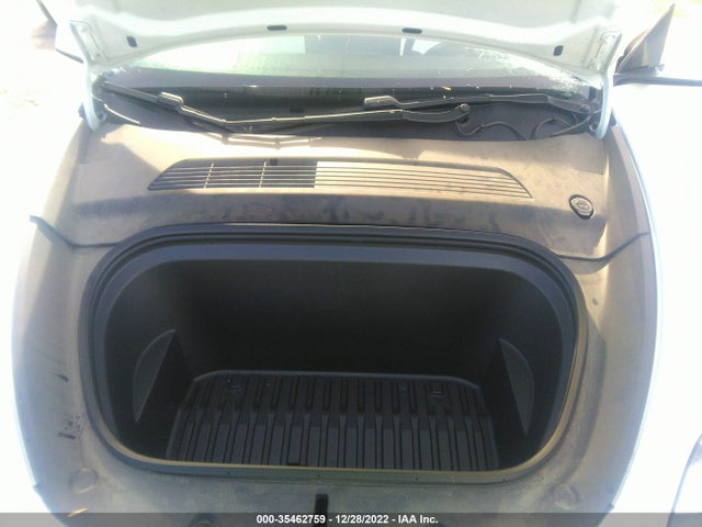 Tesla Model Y Long Range 2020 5YJYGDEEXLF018277 Image 10