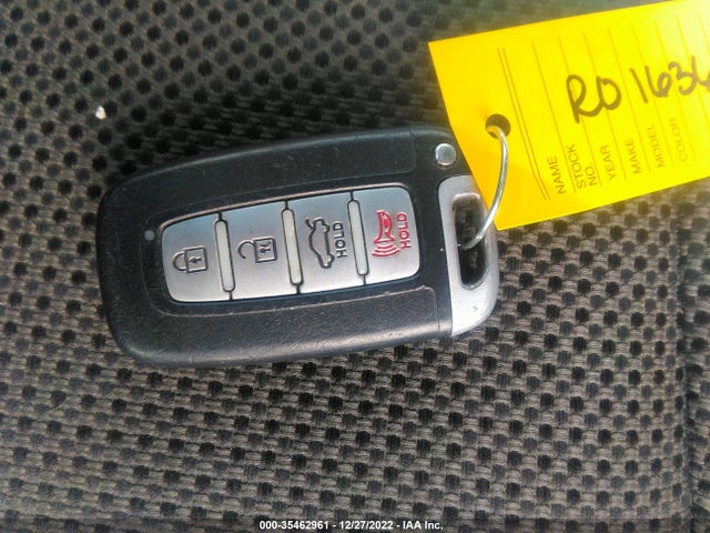 2012 HYUNDAI SONATA 2.4L SE VIN: 5NPEC4AC0CH384429