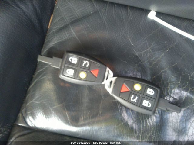 YV1MJ682272271853 Volvo V50
