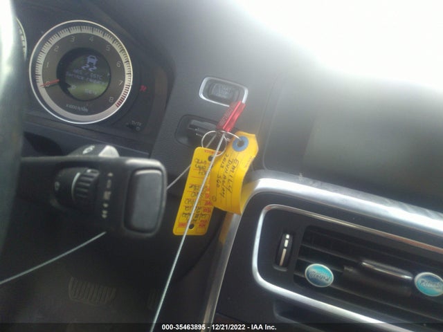 Volvo S60 2013 YV1612FH5D2179009 Image 3